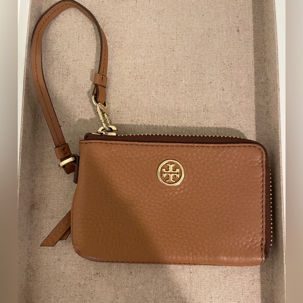 Tory Burch Wristlet in Camel